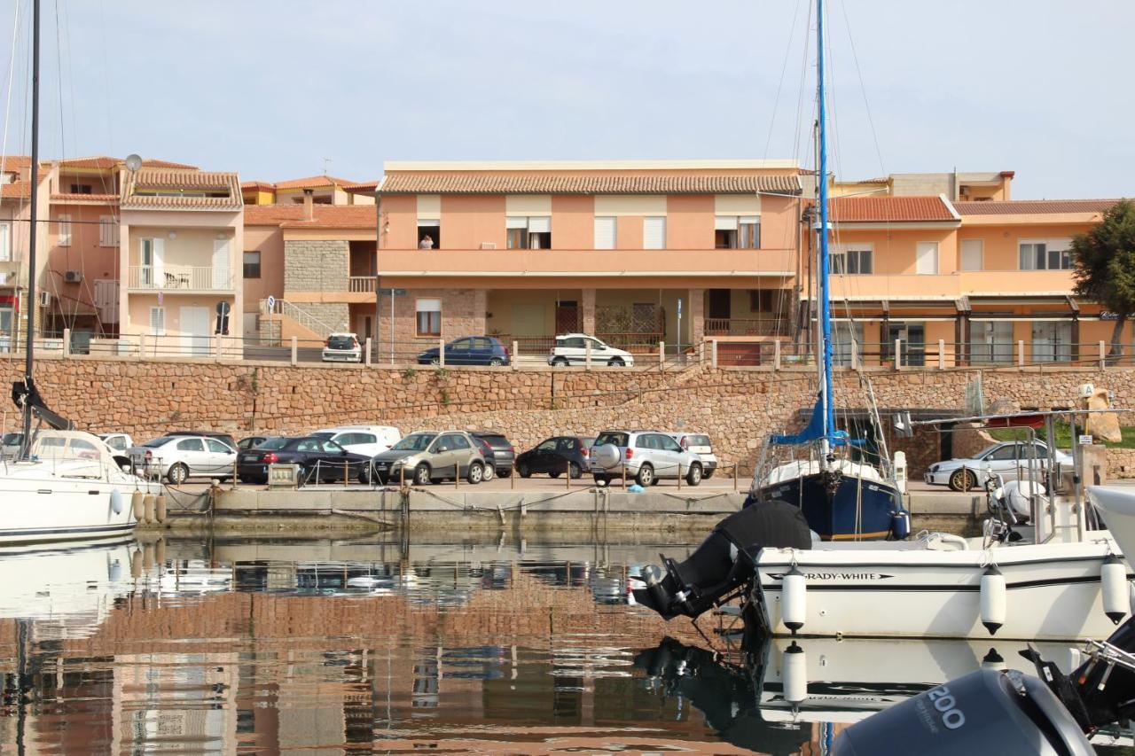 Borgo Spiaggia Vista Mare イーゾラ・ロッサ エクステリア 写真