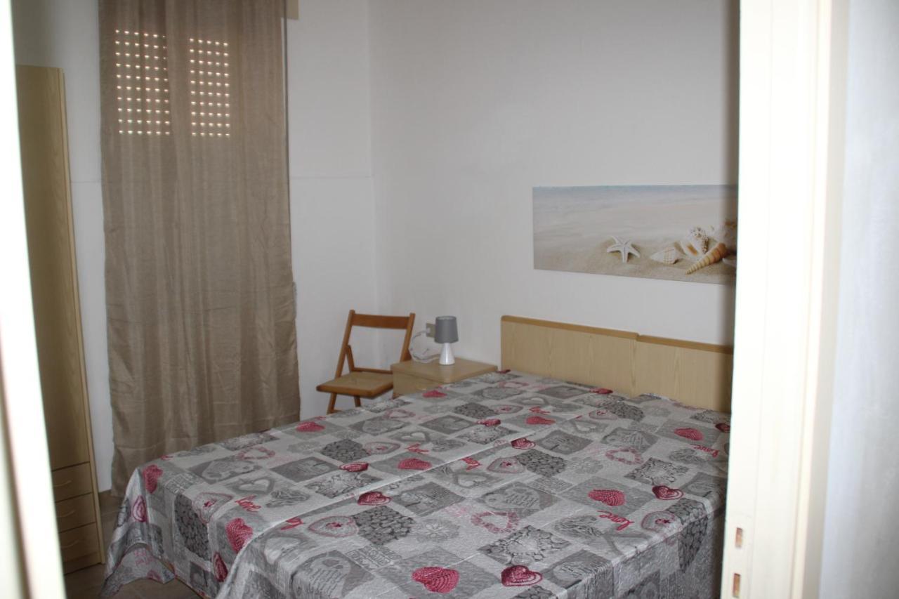 Borgo Spiaggia Vista Mare イーゾラ・ロッサ エクステリア 写真