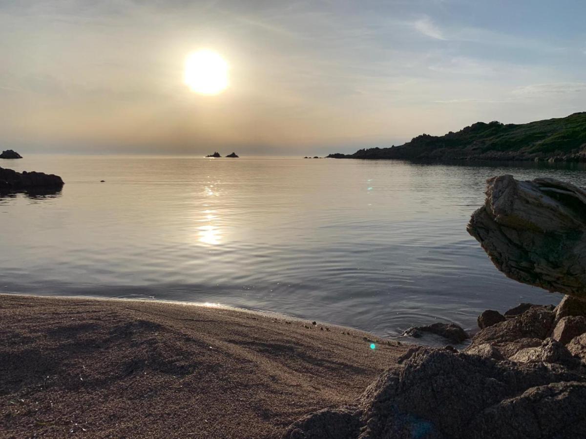 Borgo Spiaggia Vista Mare イーゾラ・ロッサ エクステリア 写真