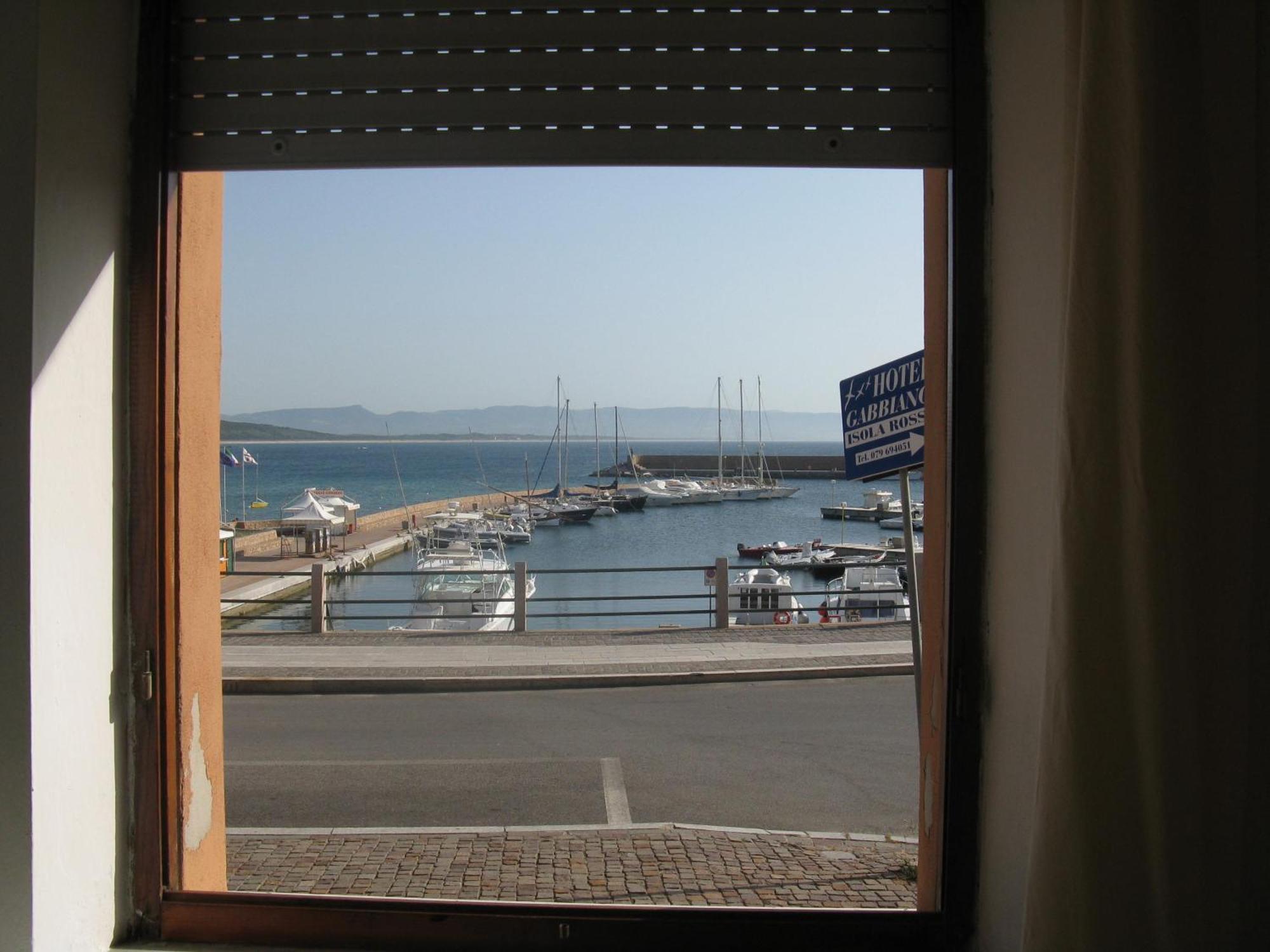Borgo Spiaggia Vista Mare イーゾラ・ロッサ エクステリア 写真