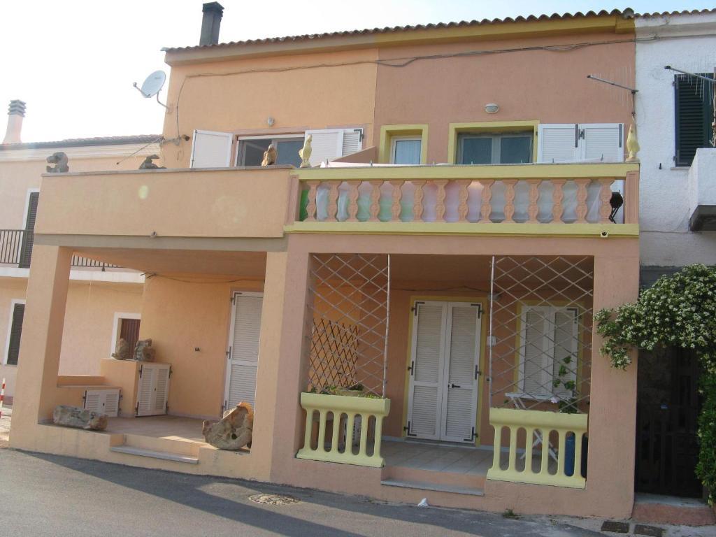 Borgo Spiaggia Vista Mare イーゾラ・ロッサ エクステリア 写真