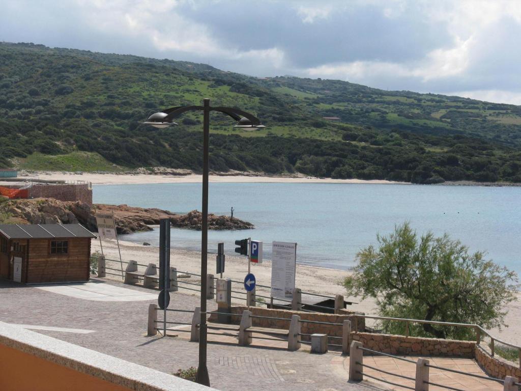 Borgo Spiaggia Vista Mare イーゾラ・ロッサ エクステリア 写真