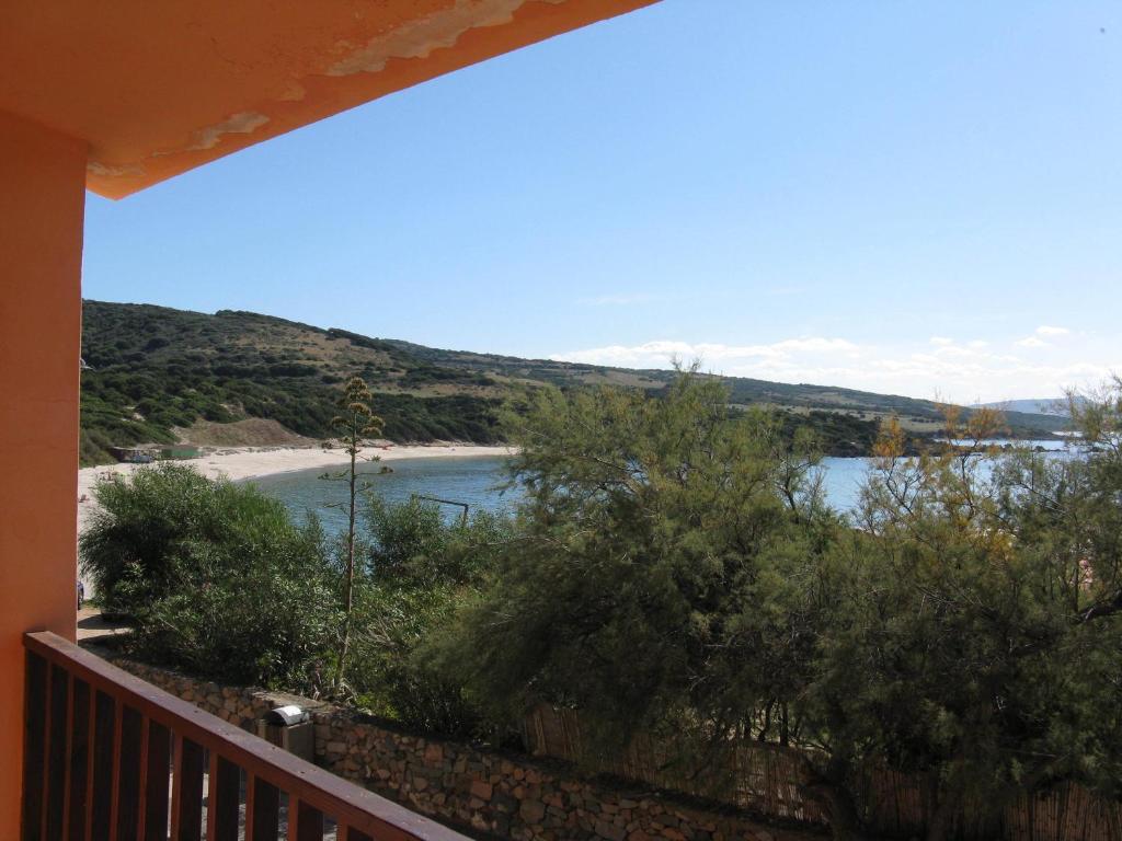 Borgo Spiaggia Vista Mare イーゾラ・ロッサ エクステリア 写真