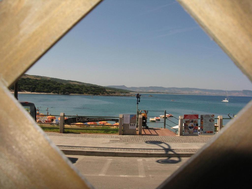 Borgo Spiaggia Vista Mare イーゾラ・ロッサ エクステリア 写真