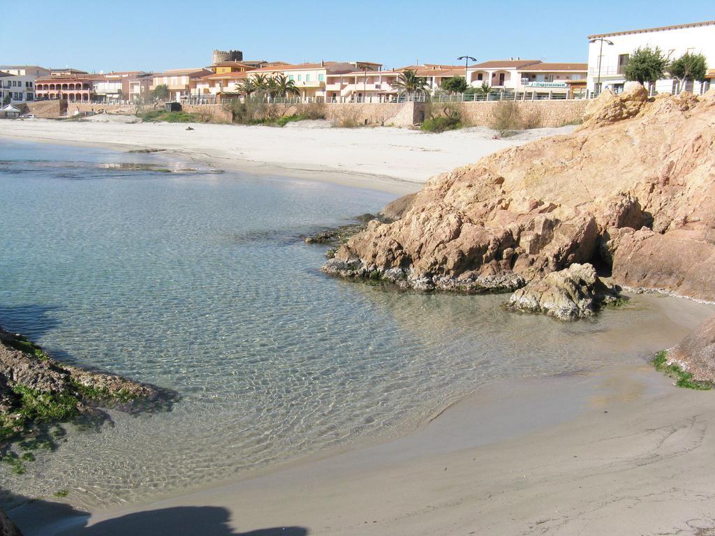 Borgo Spiaggia Vista Mare イーゾラ・ロッサ エクステリア 写真